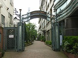 東京マルチ・AI専門学校